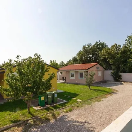 Trusina With Pool In Istria *