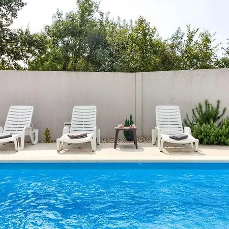 Trusina With Pool In Istria *